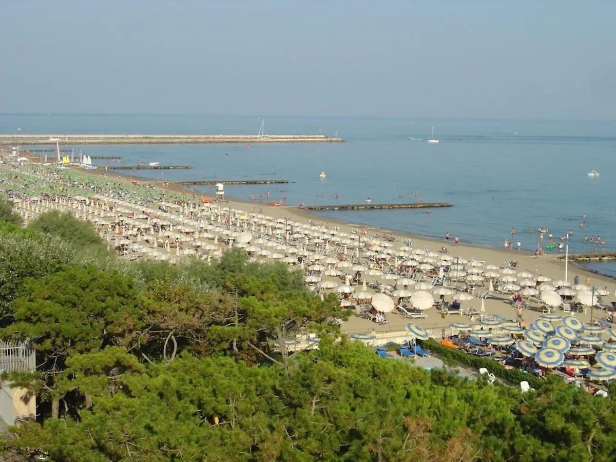 Spend Your Holiday In Our Sea View Flat Porto Santa Margherita Apartamento