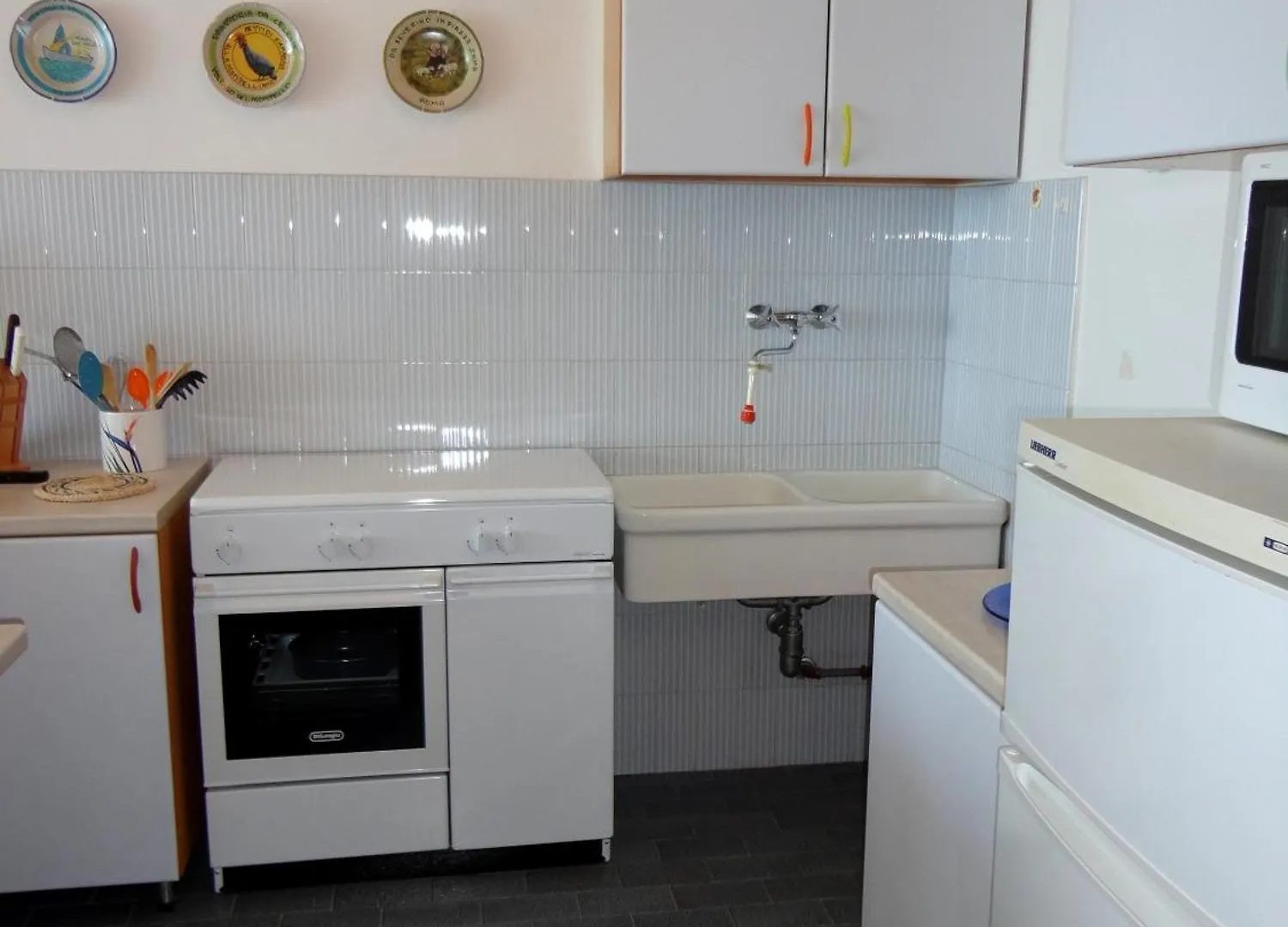 Spend Your Holiday In Our Sea View Flat Porto Santa Margherita